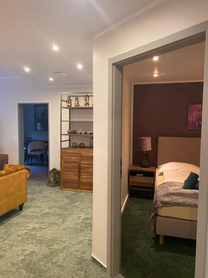Besotel Erkrath- Schicke Fewo Oder Apartments Zentral Naehe Bahnhof Und Autobahn Im Neandertal Mit Glasfaser Wlan Und Freies Parken Exteriör bild
